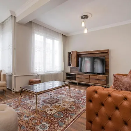Appartement Luxury 4 Bdrm On Altiparmak *