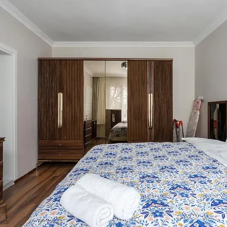 Luxury 4 Bdrm On Altiparmak * Bursa