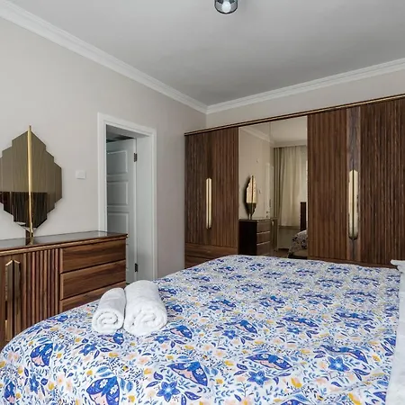 Luxury 4 Bdrm On Altiparmak Bursa