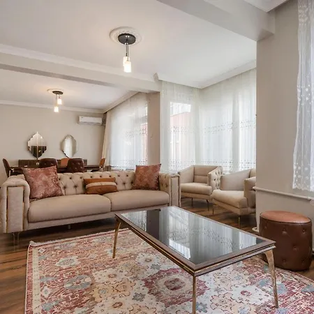 Luxury 4 Bdrm On Altiparmak *