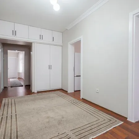 Luxury 4 Bdrm On Altiparmak Bursa