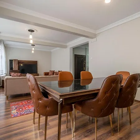 Apartment Luxury 4 Bdrm On Altiparmak