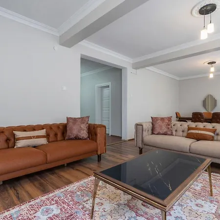 Luxury 4 Bdrm On Altiparmak Appartement *