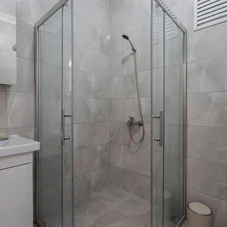 Luxury 4 Bdrm On Altiparmak Bursa