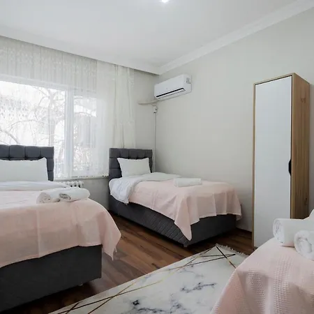 Luxury 4 Bdrm On Altiparmak