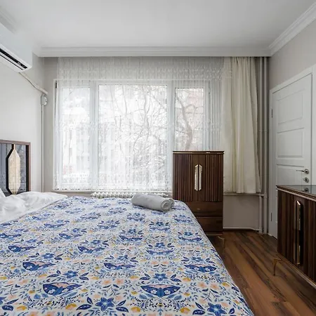 Appartement Luxury 4 Bdrm On Altiparmak